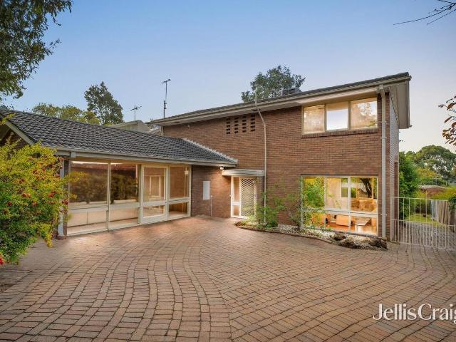 Spacious Family Living in a Prime Doncaster Location