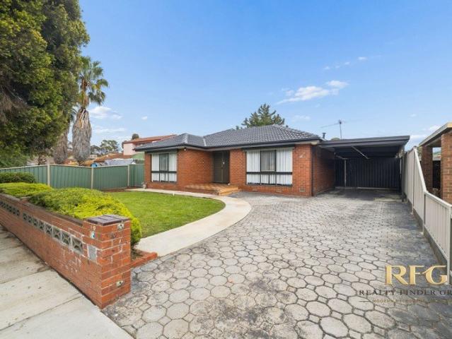 Spacious Family Living in a Prime Keilor Downs Location