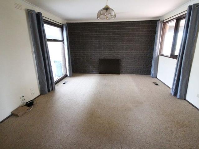 Spacious Family Living in a Prime Hoppers Crossing Location