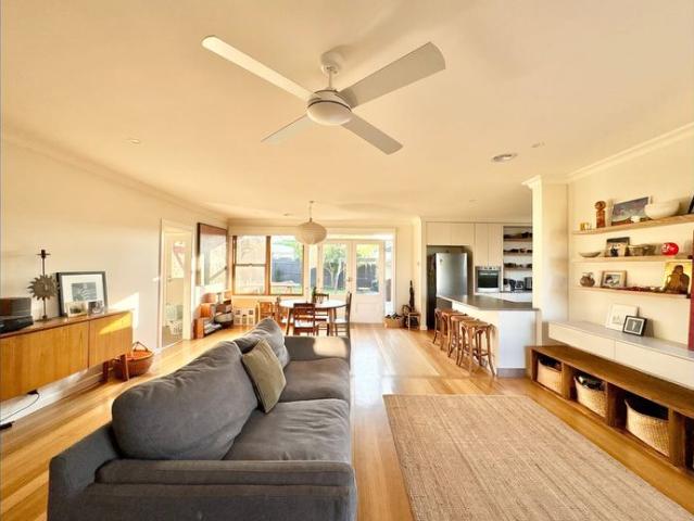 Spacious Family Living in a Prime Highton Location