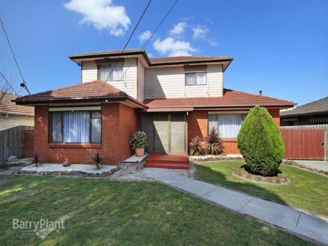 Spacious Family Living in a Prime Location