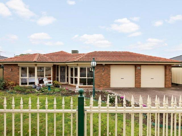 Spacious family living in a prime location