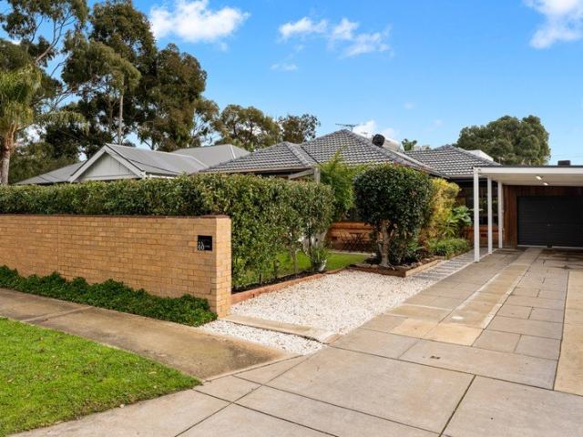 Spacious Family Living in a Prime Linear Park Location
