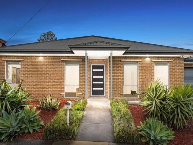 Spacious Family Living in a Prime Mooroolbark Location