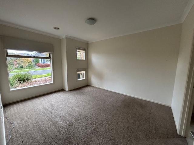 Spacious Family Living in a Prime Mernda Location * APPLY FOR THIS PROPERTY NOW