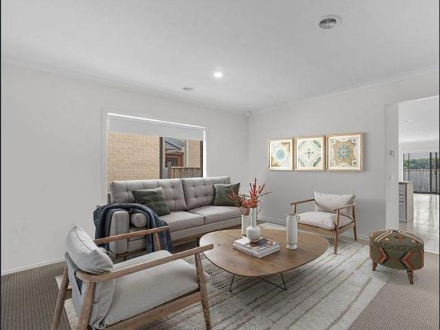 Spacious Family Living in a Prime Sandhurst Location
