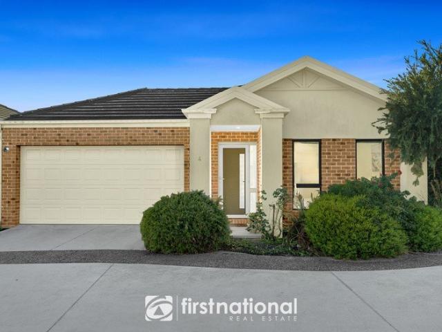 Spacious Family Living in a Prime Springvale South Location