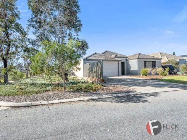 Spacious Family Living in a Prime Parkside Location