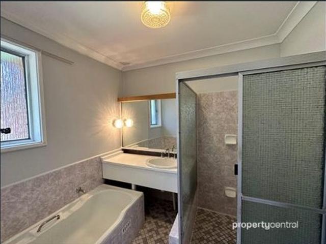 Spacious Family Living in a Prime Penrith Location