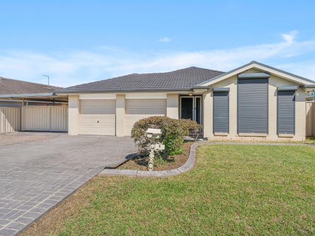 SPACIOUS FAMILY LIVING IN A PRIME WORRIGEE LOCATION