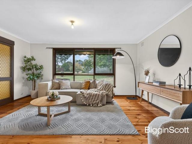 Spacious Family Living in a Quiet Court Location