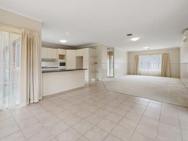 Spacious Family Living in a Quiet Court Location