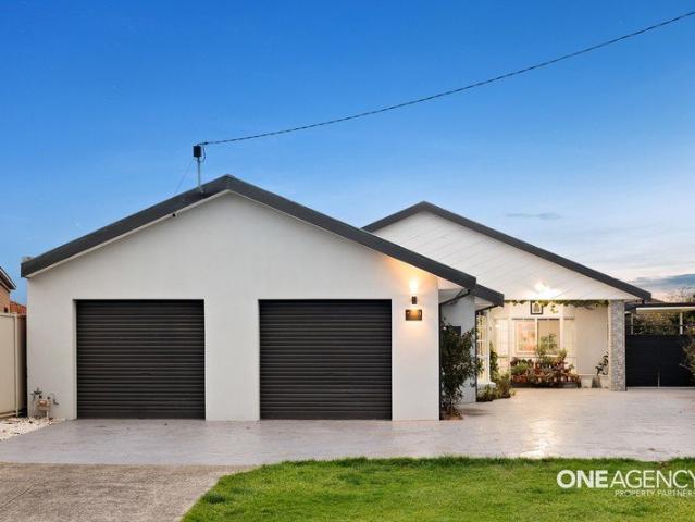 Spacious Family Living in a Quiet Court Location