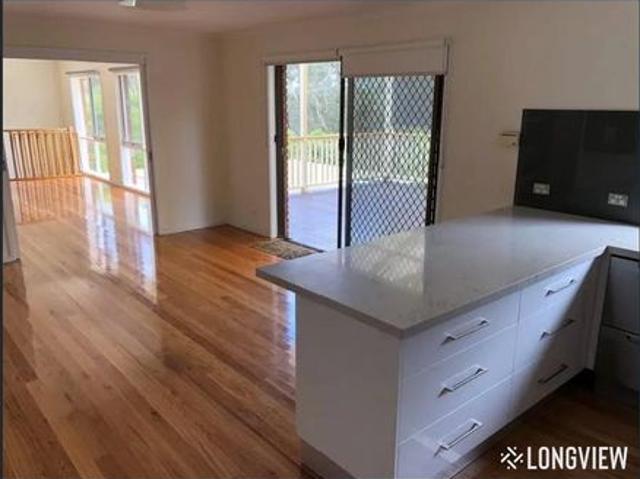 Spacious Family Living in a Quiet Court Location