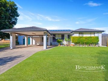 Spacious Family Living in a Quiet Chipping Norton Pocket