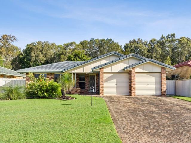 Spacious Family Living In A Quiet Cul De Sac