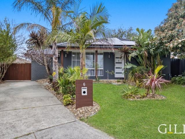 Spacious Family Living in a Quiet Berwick Court
