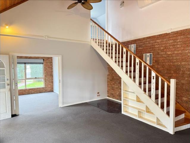 Spacious Family Living in a Quiet Newborough Court