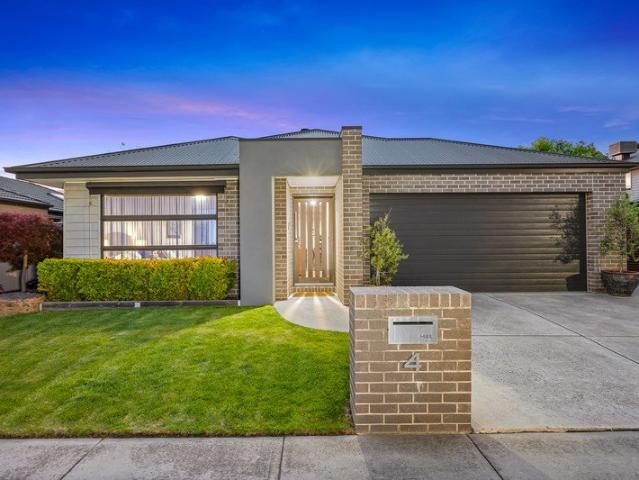 Spacious Family Living in a Tightly Held Alfredton Pocket