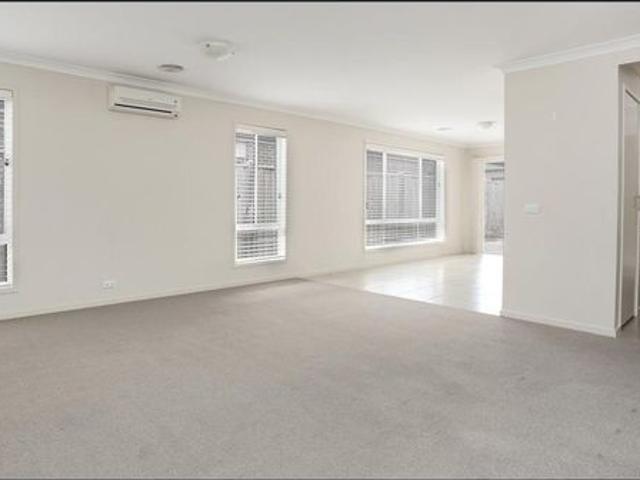 Spacious Family Living in Alamanda Estate