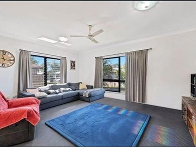 Spacious Family Living in Bushland Beach
