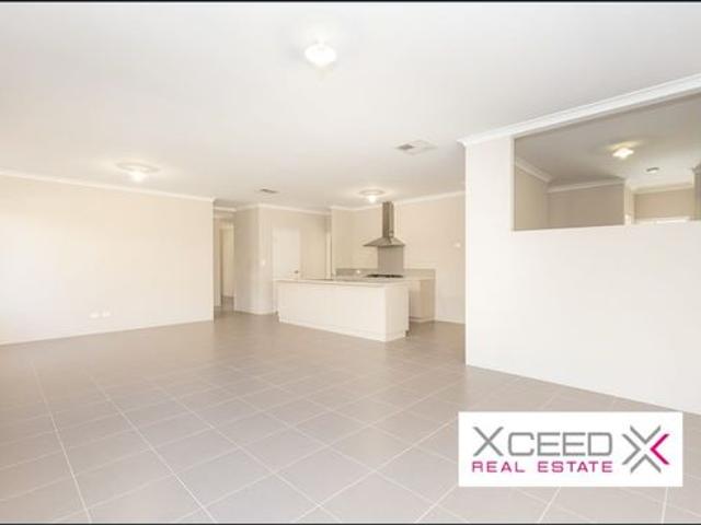 Spacious Family Living in Baldivis Quarter