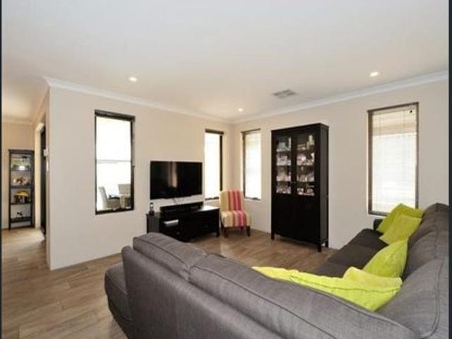Spacious Family Living in Baldivis