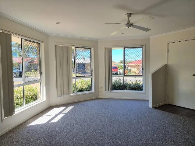 SPACIOUS FAMILY LIVING IN BEAUTIFUL POINT VERNON – 820m² BLOCK!