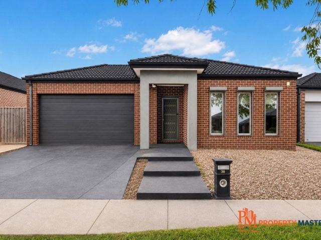 Spacious Family Living in Botanica Springs