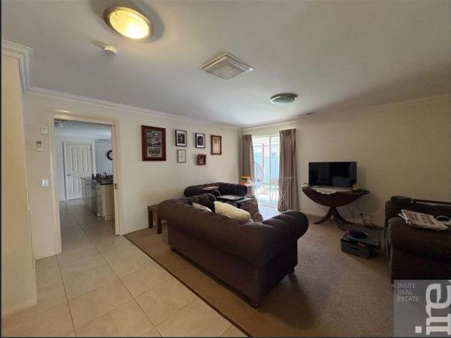 Spacious Family Living in Cambridge Estate!