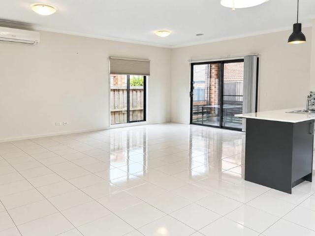 Spacious Family Living in Clyde North