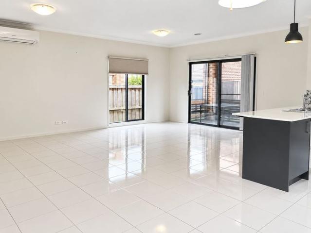 Spacious Family Living in Clyde North