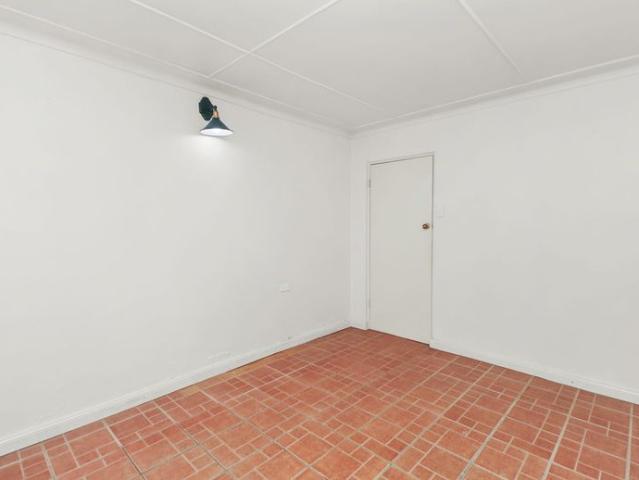 Spacious Family Living in Convenient Kooringal Location