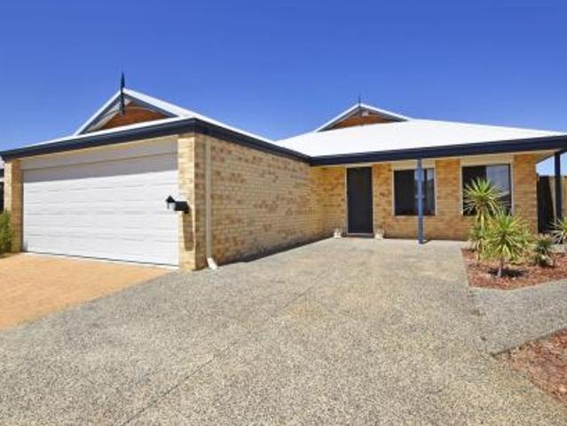 Spacious Family Living in Ellenbrook