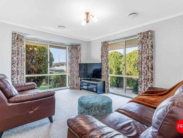 Spacious Family Living in Golden Square