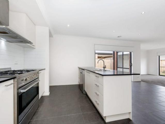 Spacious Family Living in Kings Leigh Estate