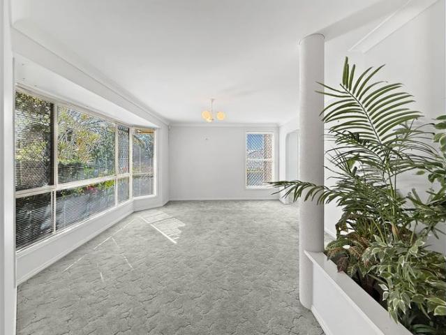 Spacious Family Living in Little Mountain