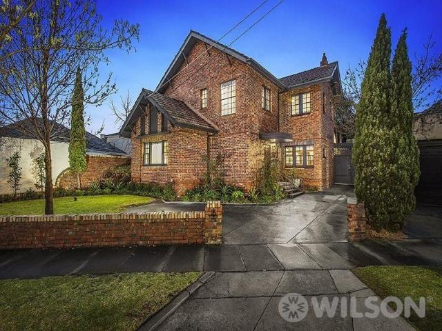 Spacious Family Living in Prime Caulfield North