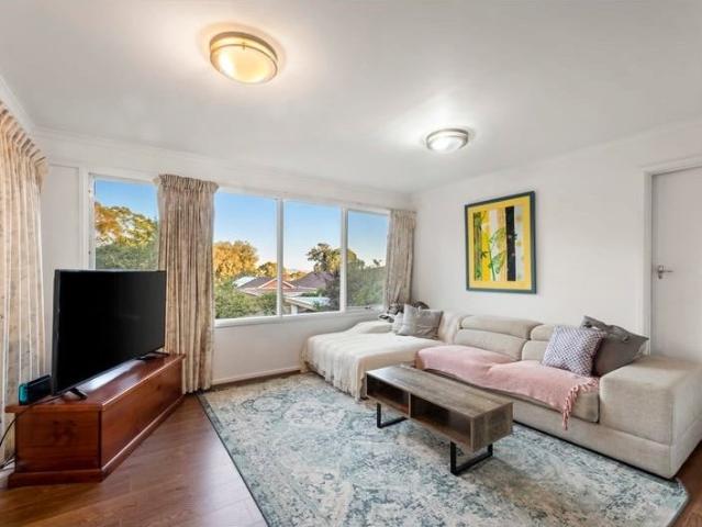 Spacious Family Living In Prime Glen Waverley