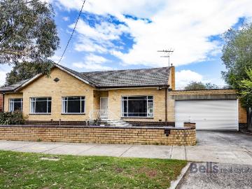 Spacious Family Living in Prime Keilor Location