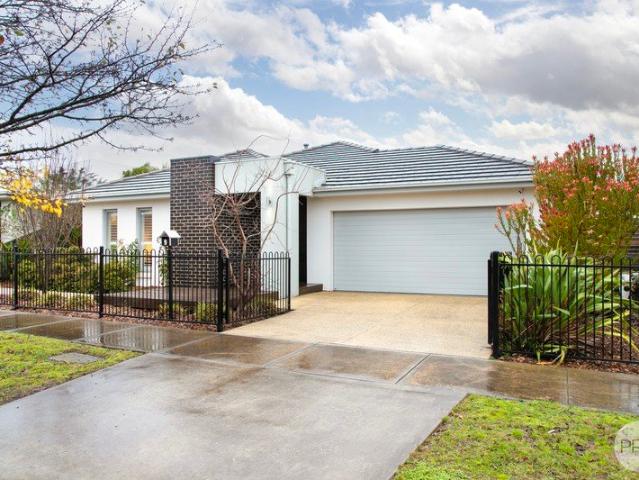 Spacious Family Living in Prime Lucas Location