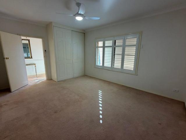 SPACIOUS FAMILY LIVING IN PRIME SOUTH DUBBO LOCATION