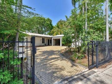Spacious Family Living in Prime Tiwi Location