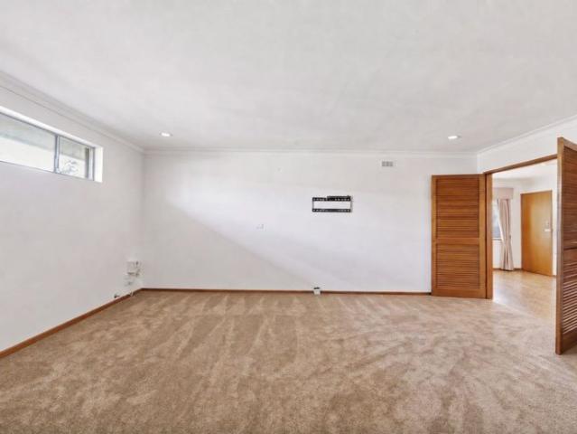 Spacious Family Living in Quiet South Armidale