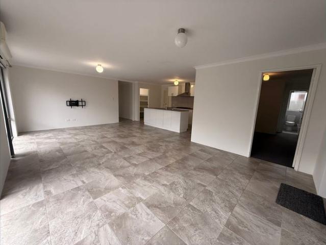 Spacious Family Living in Riverside Ravenswood