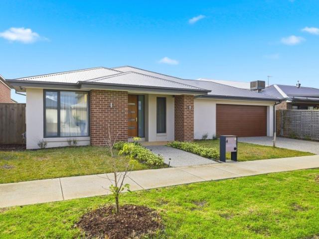 Spacious Family Living in Stonehill Estate