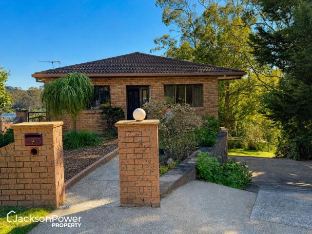 Spacious Family Living in Sought After Valley View