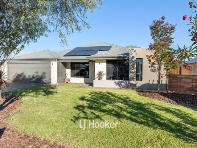 Spacious Family Living in Sought After Yalyalup!