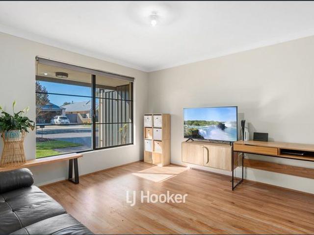 Spacious Family Living in Sought After Yalyalup!