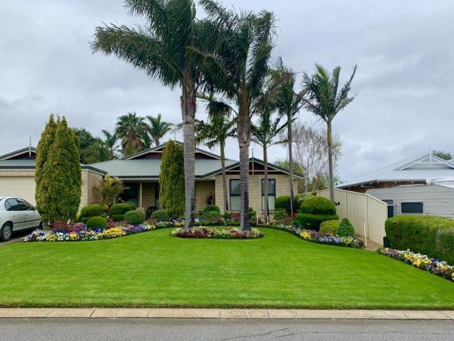 Spacious Family Living in Sought After Bayonet Head